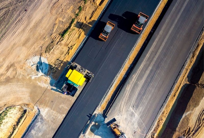 YOL VE ALTYAPI PROJELERİ: GÜVENLİ VE DAYANIKLI ALTYAPI ÇÖZÜMLERİ 18 hizmet